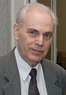 কণা -লেভ ওকুন(১৯২৯-২০১৫)